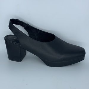 Anthropologie “Intentionally Blank”  black platform heels size 10
